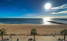 Quarteira Frente Praia II By Homeslow Rentals