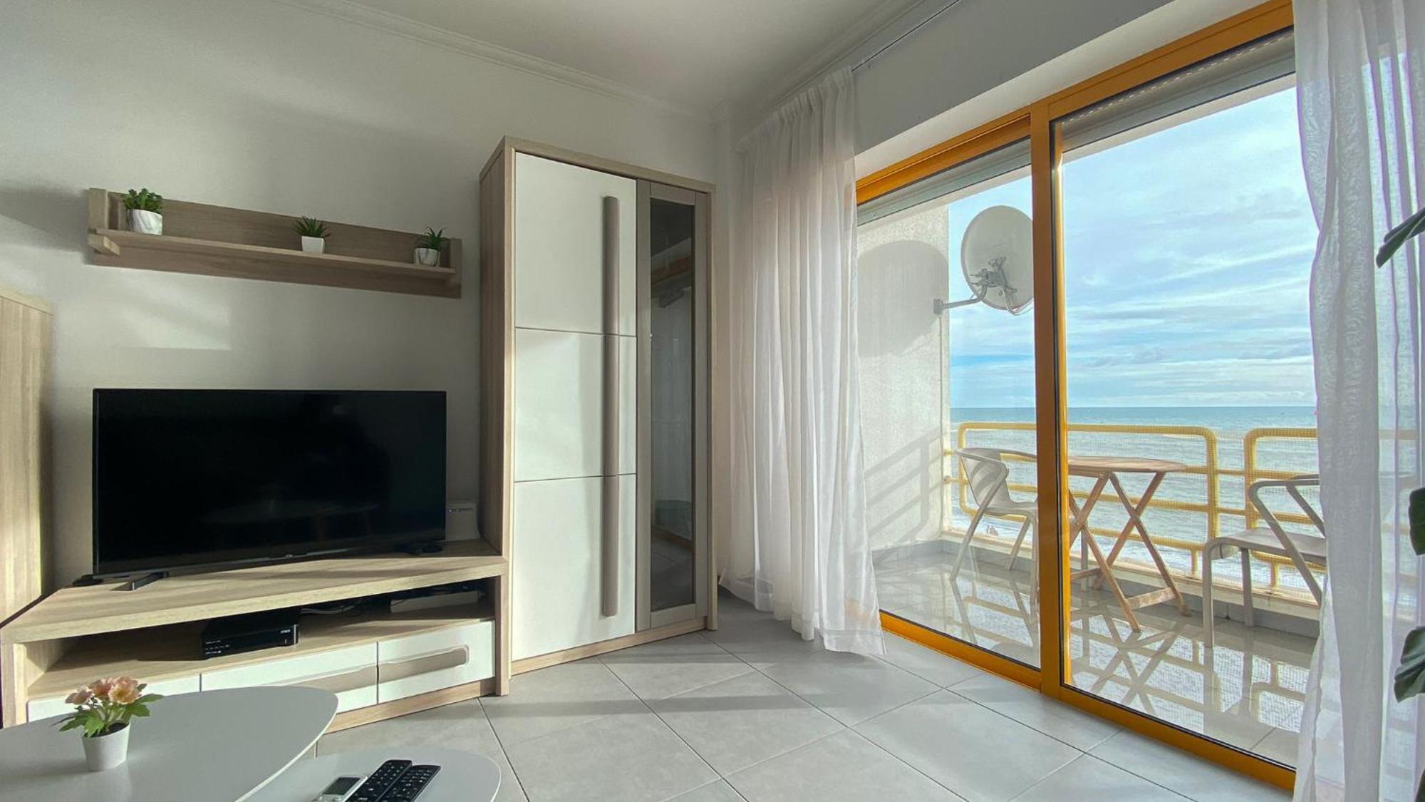 Quarteira Frente Praia II By Homeslow Rentals Zewnętrze zdjęcie